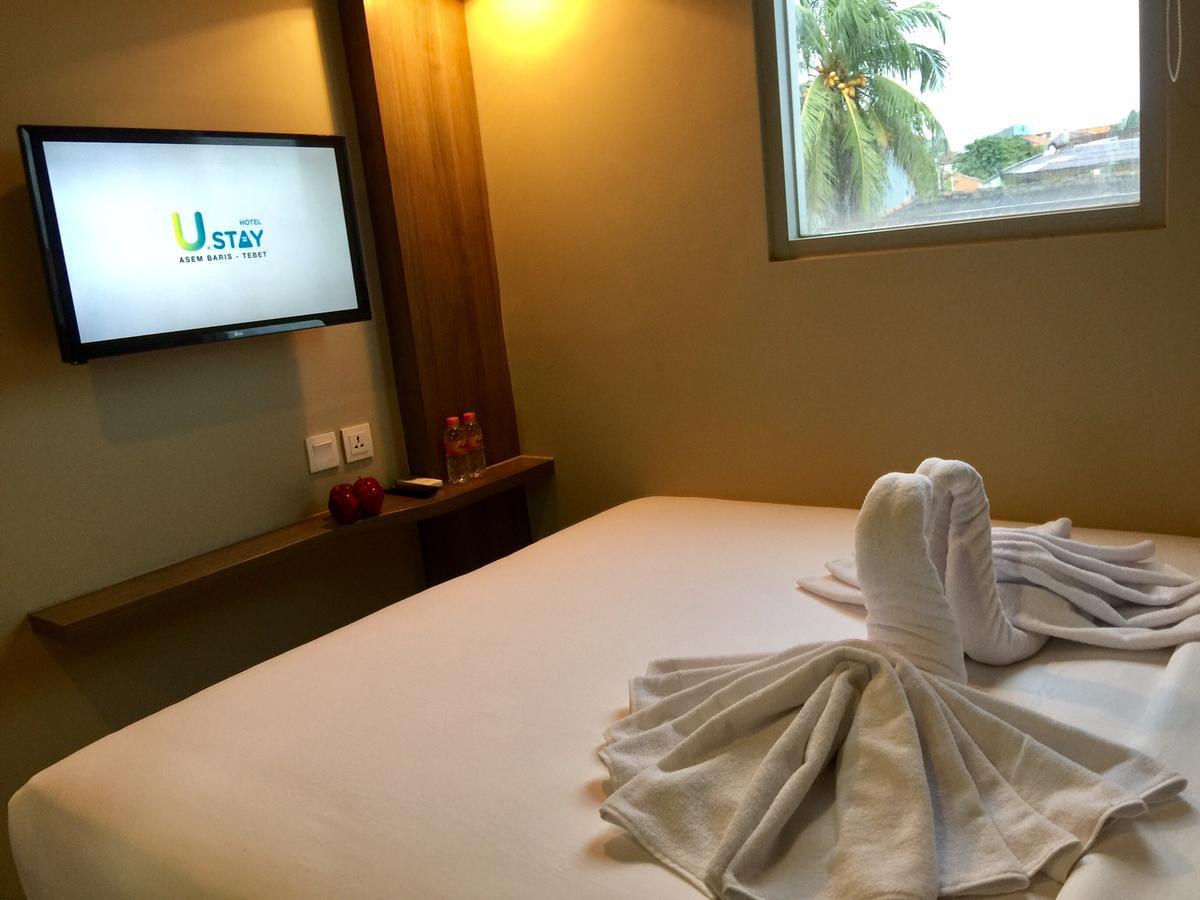 U Stay Hotel Tebet Giacarta Esterno foto